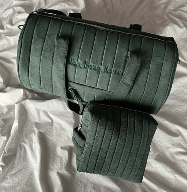 Queen's makeup bag